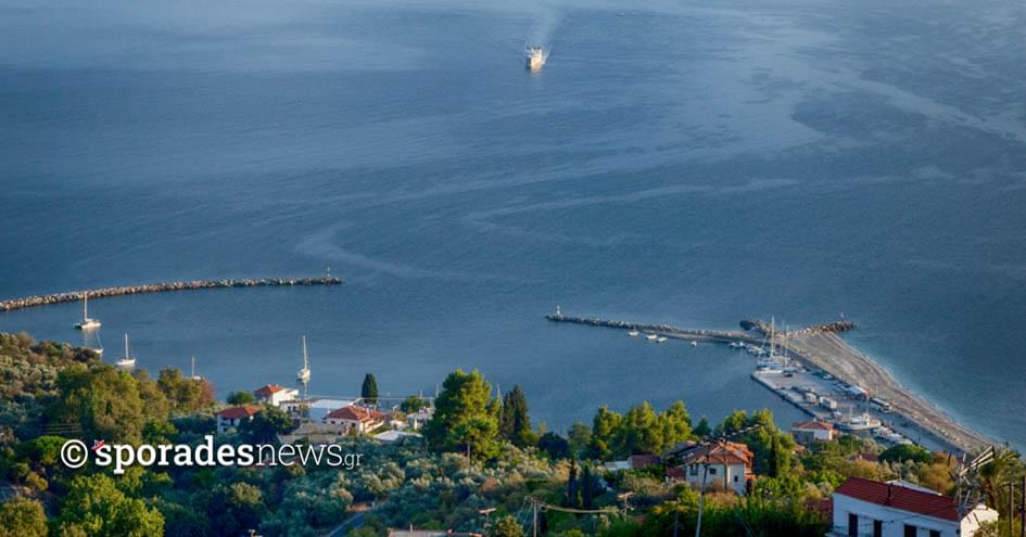 Λιμένας Λουτρακίου Γλώσσας Σκοπέλου