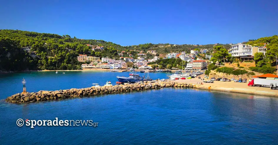 Η παρ’ ολίγο τραγωδία στο λιμάνι της Αλοννήσου, επιτάσσει την άμεση κατασκευή νέου ασφαλούς λιμανιού στις «Σπαρτίνες»