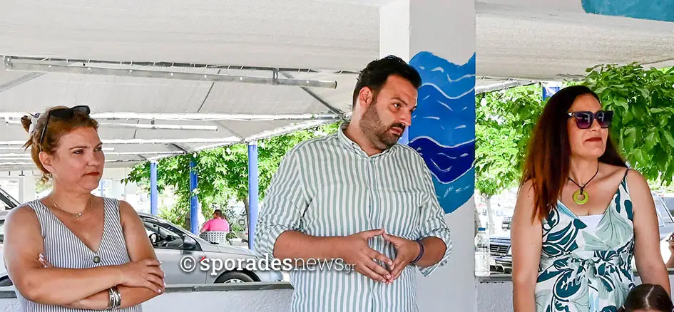 Μια "νότα" πολιτισμού στο λιμάνι της Σκοπέλου – Η πρώτη υπαίθρια δανειστική βιβλιοθήκη από μαθητές του Πεπαρήθειου Δημοτικού