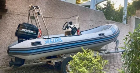 Πωλείται φουσκωτό Victor VTR σε πολύ καλή κατάσταση